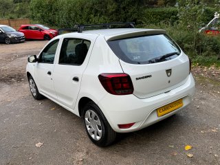 /photos/197/197cf7e7-0969-5d72-3fd4-5fd22b2d37de_i320x240.jpg