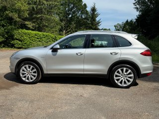 /photos/197/d3193929-81f3-2bb9-a1c8-01d185e8712c_i320x240.jpg